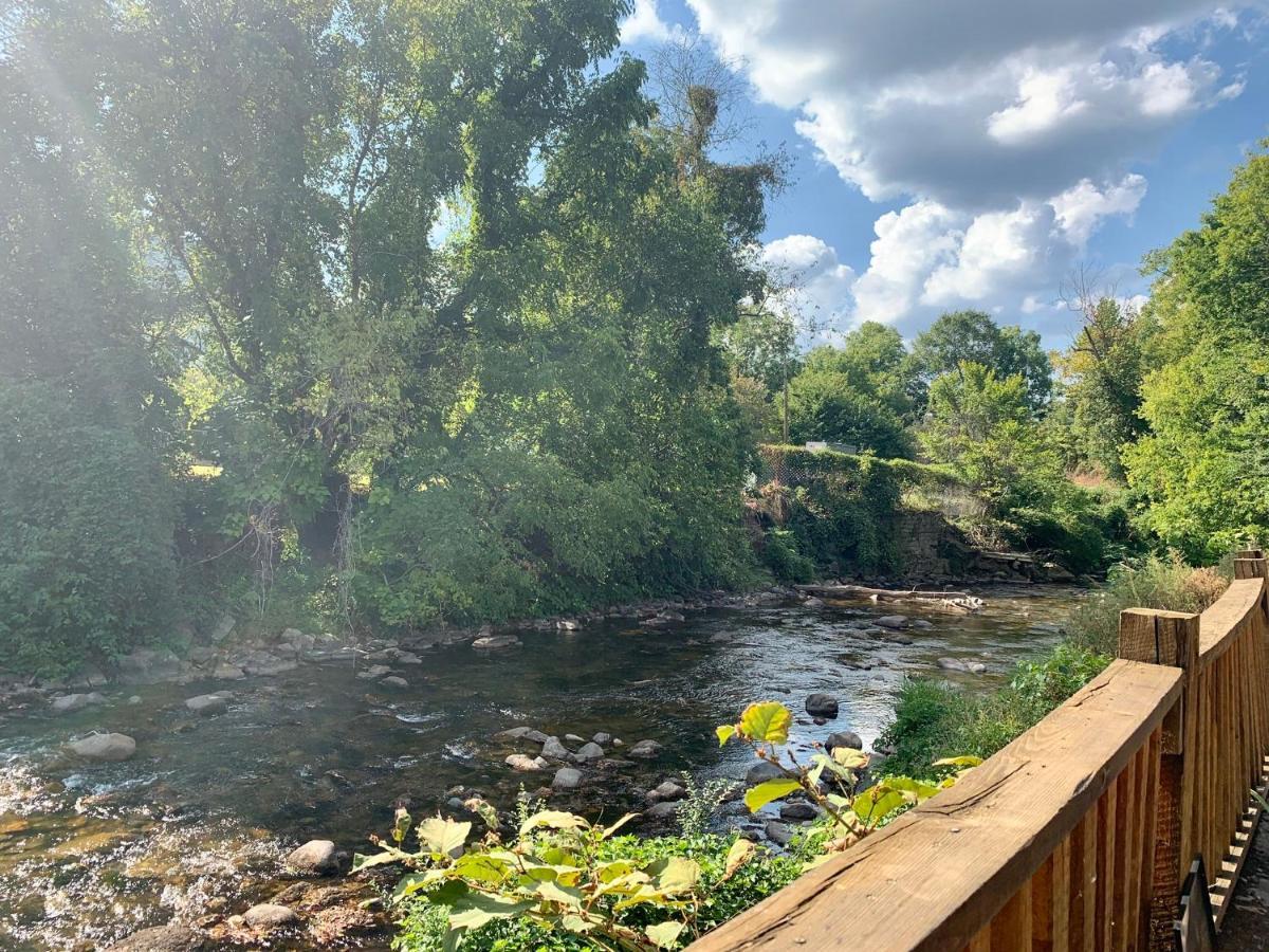 Spring Creek Hotel Hot Springs Bagian luar foto